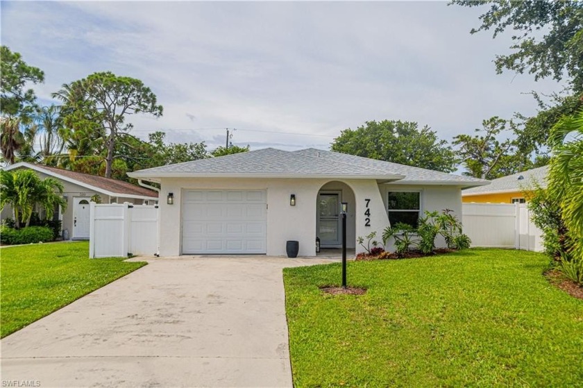 TURNKEY Naples home with seasonal lease already in place! Step - Beach Home for sale in Naples, Florida on Beachhouse.com