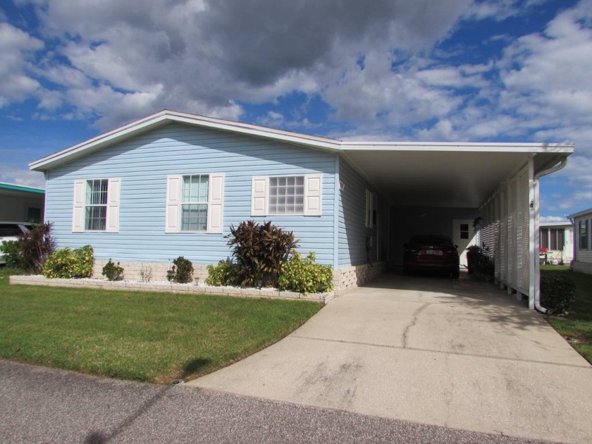 BEAUTIFUL 2 BEDROOM 2 BATH JACOBSEN WITH DEN  Lovely home is in - Beach Home for sale in Trinity, Florida on Beachhouse.com