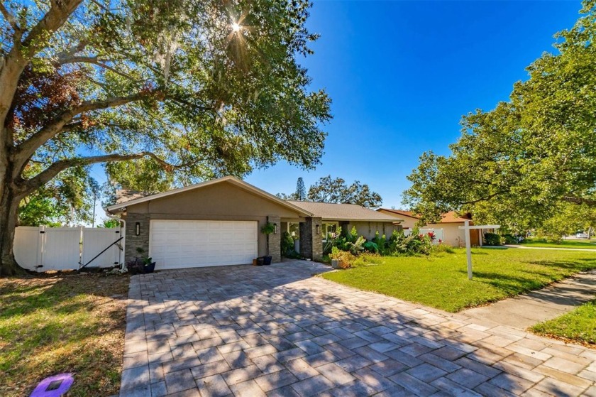 HIGH AND DRY! One of the best centrally located, non-evacuation - Beach Home for sale in Clearwater, Florida on Beachhouse.com