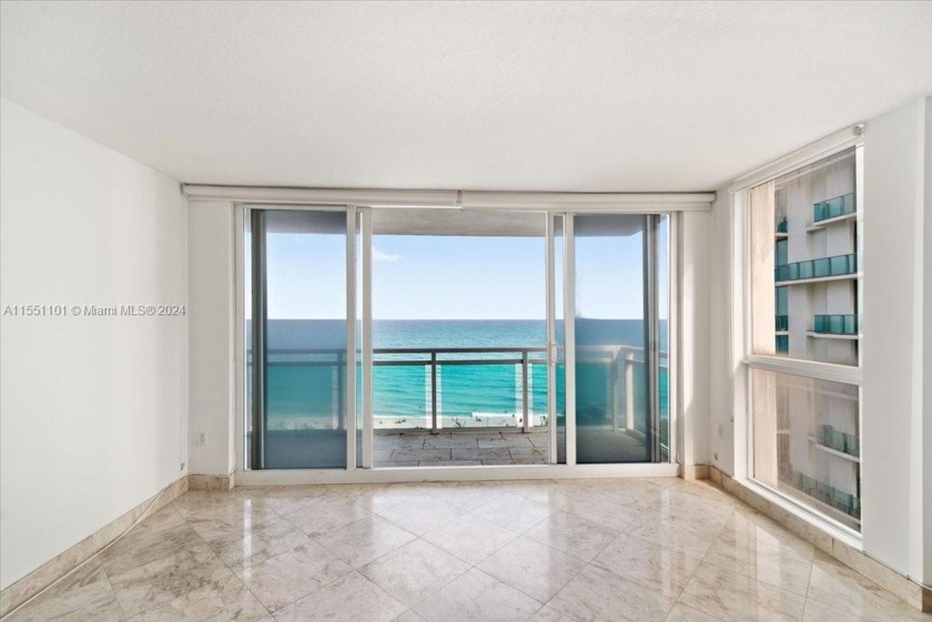 Your dream beach home awaits! This Miami beach condo presents a - Beach Condo for sale in Miami Beach, Florida on Beachhouse.com