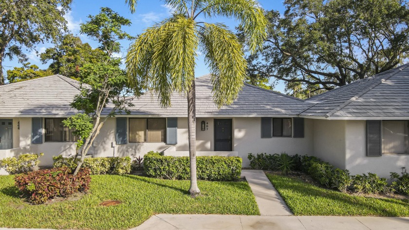 Newly offered TURN KEY Club Cottage in the highly desirable - Beach Home for sale in Palm Beach Gardens, Florida on Beachhouse.com