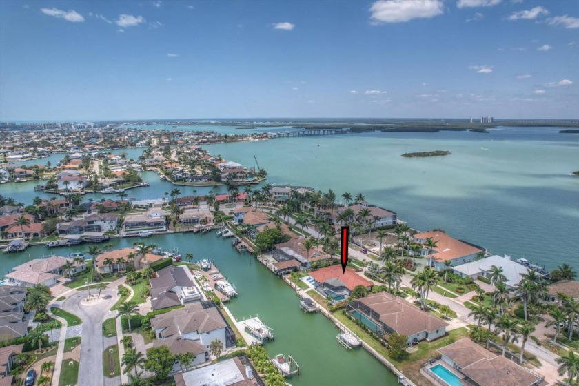 LOCATION LOCATION LOCATION I am excited to introduce you to a - Beach Home for sale in Marco Island, Florida on Beachhouse.com