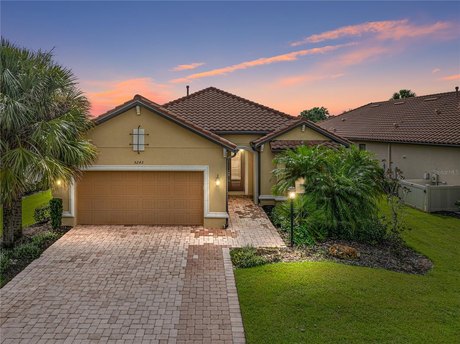 Stunning 3BR/3BA home on a pond located in the gated Esplanade - Beach Home for sale in Bradenton, Florida on Beachhouse.com