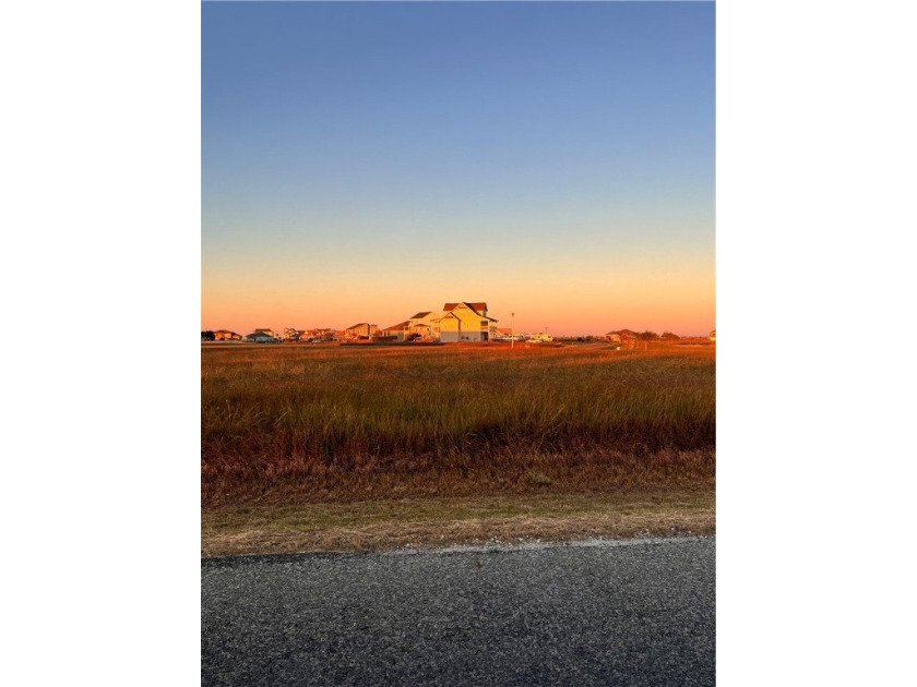 Ready to build your dream home? Come take a look at these 1/2 - Beach Lot for sale in Rockport, Texas on Beachhouse.com