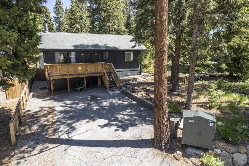 Welcome to your perfect mountain retreat! This beautifully - Beach Home for sale in Kings Beach, California on Beachhouse.com