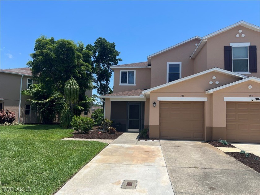 Welcome home to your beautiful lake-front townhome in the - Beach Townhome/Townhouse for sale in North Fort Myers, Florida on Beachhouse.com