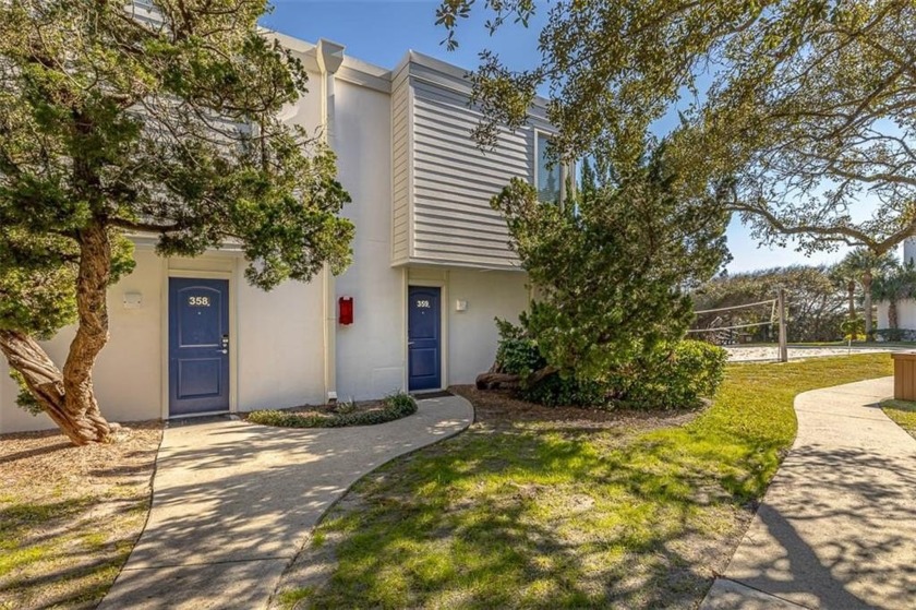 Oceanfront end unit! Ground level entrance. This is truly one of - Beach Condo for sale in Jekyll Island, Georgia on Beachhouse.com