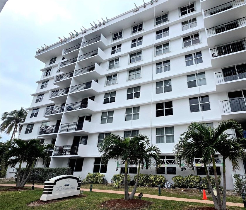 PRICE TO SELL ON THIS CONDO 2BED/2BATH, JUST ACROSS FROM THE - Beach Condo for sale in Pompano Beach, Florida on Beachhouse.com