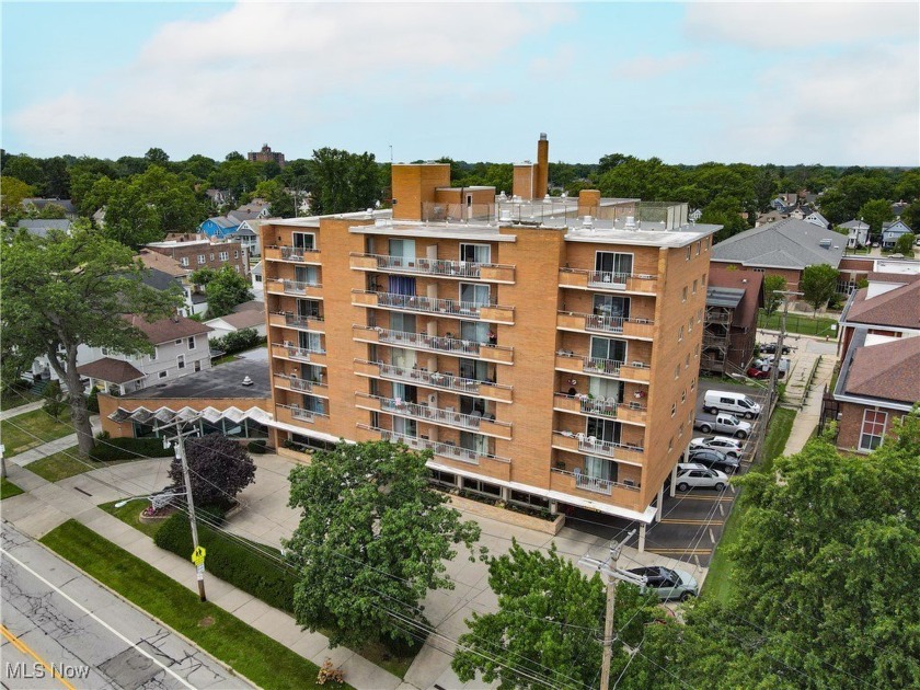 1480 Warren Road unit: 313 - Beach Condo for sale in Lakewood, Ohio on Beachhouse.com