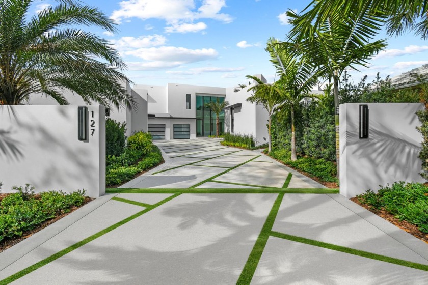 Welcome to a modern masterpiece in the prestigious Admirals Cove - Beach Home for sale in Jupiter, Florida on Beachhouse.com