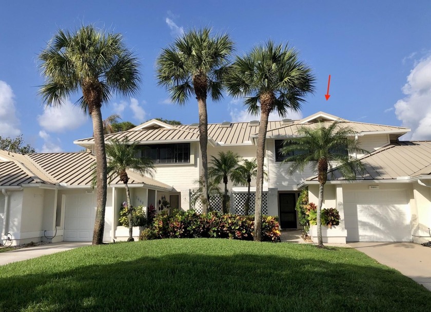 Enjoy this charming and tastefully updated townhouse featuring - Beach Townhome/Townhouse for sale in Stuart, Florida on Beachhouse.com