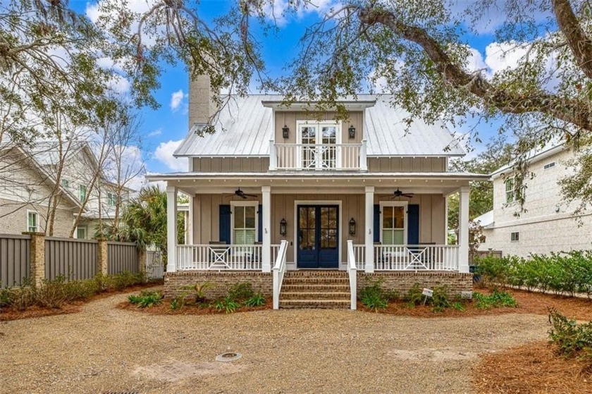 Pristine Home in coveted Atlantic Cottages!!!This beautiful - Beach Home for sale in Saint Simons, Georgia on Beachhouse.com