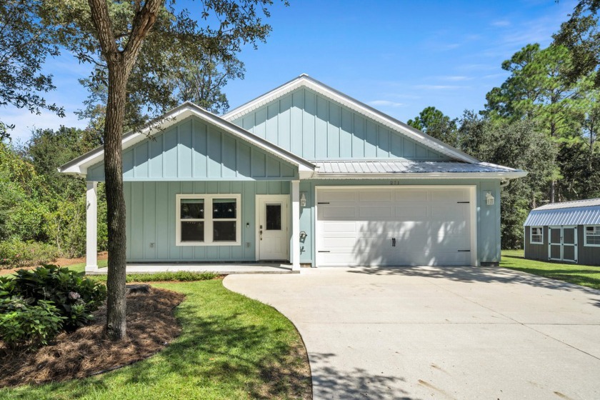 Minutes from the bay and Eden Gardens in Historic Point - Beach Home for sale in Santa Rosa Beach, Florida on Beachhouse.com