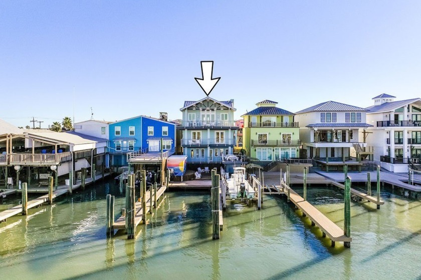 Rare opportunity to own an impressive 3 story, 5 bed/ 5.5 bath - Beach Home for sale in Port Aransas, Texas on Beachhouse.com