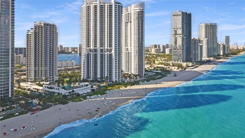 Oceanfront condo-hotel residence with over 1,021 sq ft of - Beach Condo for sale in Sunny Isles Beach, Florida on Beachhouse.com