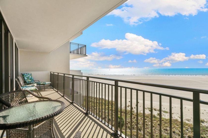 Are you looking to soak in the Southwest Florida sunshine in an - Beach Condo for sale in Marco Island, Florida on Beachhouse.com