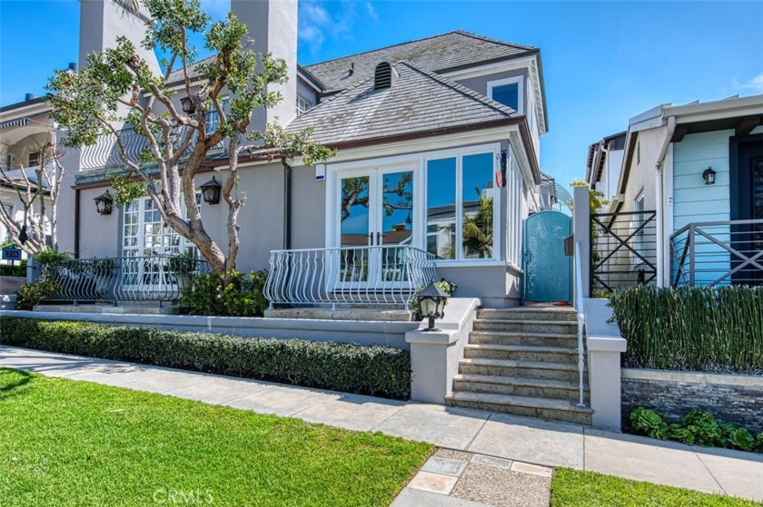 This remarkable house, though classified as a condominium - Beach Condo for sale in Corona Del Mar, California on Beachhouse.com