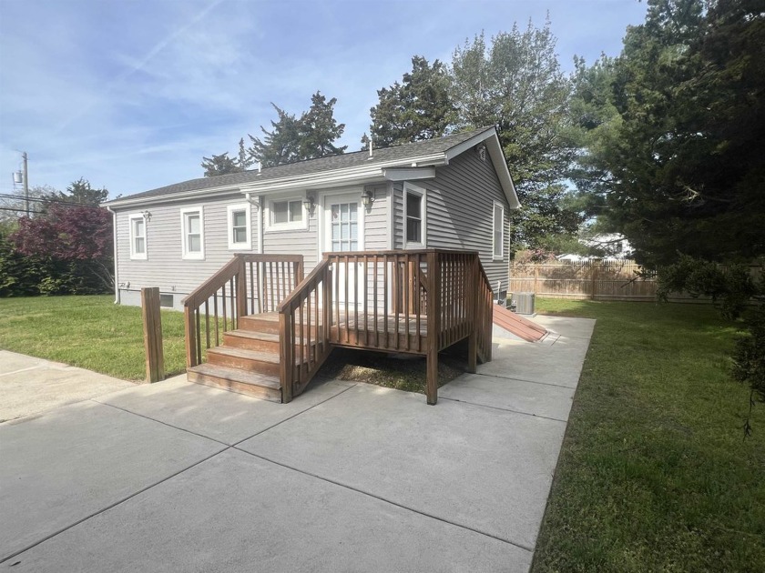 6 Reeds Beach Road is just 1 mile to the Delaware Bay, a great - Beach Home for sale in Cape May Court House, New Jersey on Beachhouse.com