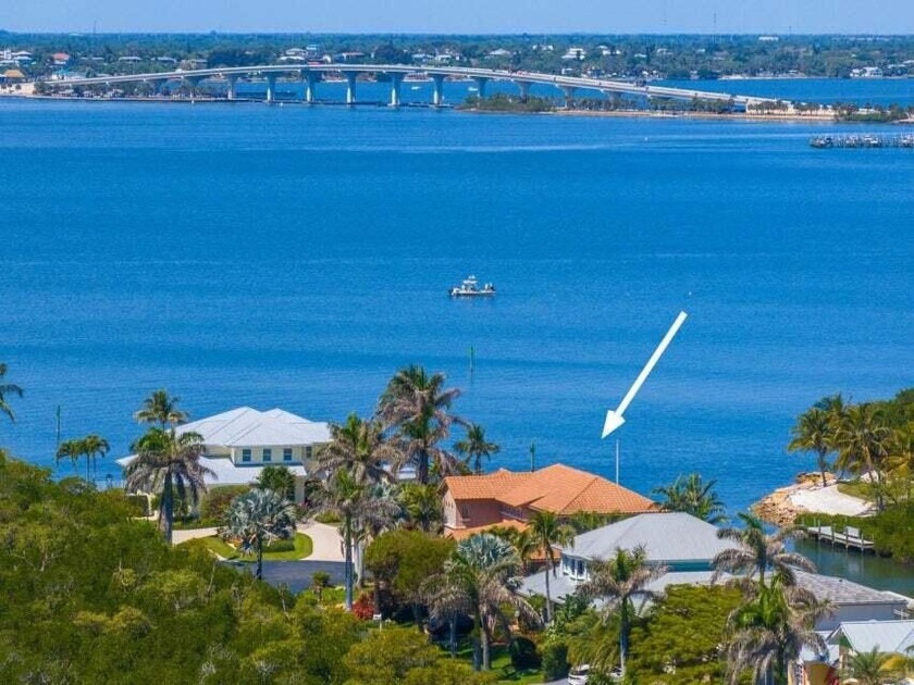 THE RIVERHOUSE... WHERE THE RIVER MEETS THE OCEAN... A - Beach Home for sale in Jensen Beach, Florida on Beachhouse.com