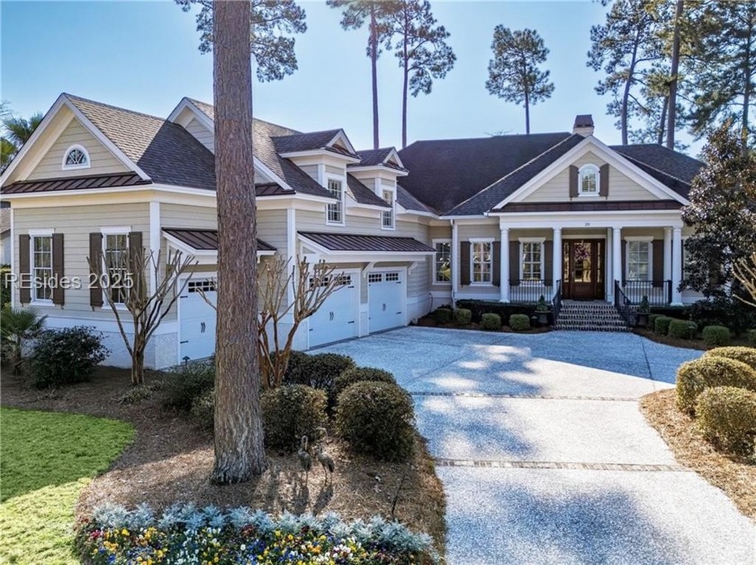 Custom built Lowcountry luxury awaits! Welcome to 20 Holly Grove - Beach Home for sale in Okatie, South Carolina on Beachhouse.com