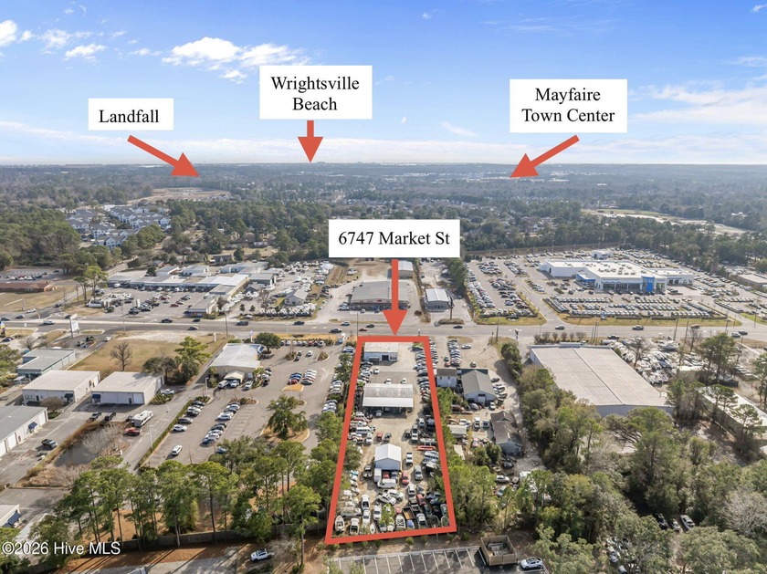 Over 100 feet of road frontage with a center turning lane and - Beach Lot for sale in Wilmington, North Carolina on Beachhouse.com