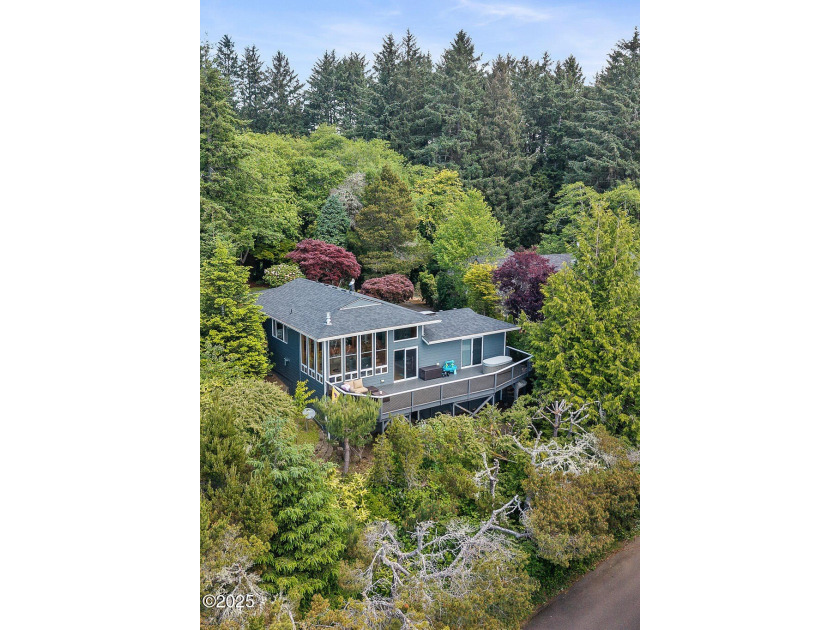 Price Improvement on this Stunning Lakeview Home - Remodeled & - Beach Home for sale in Lincoln City, Oregon on Beachhouse.com