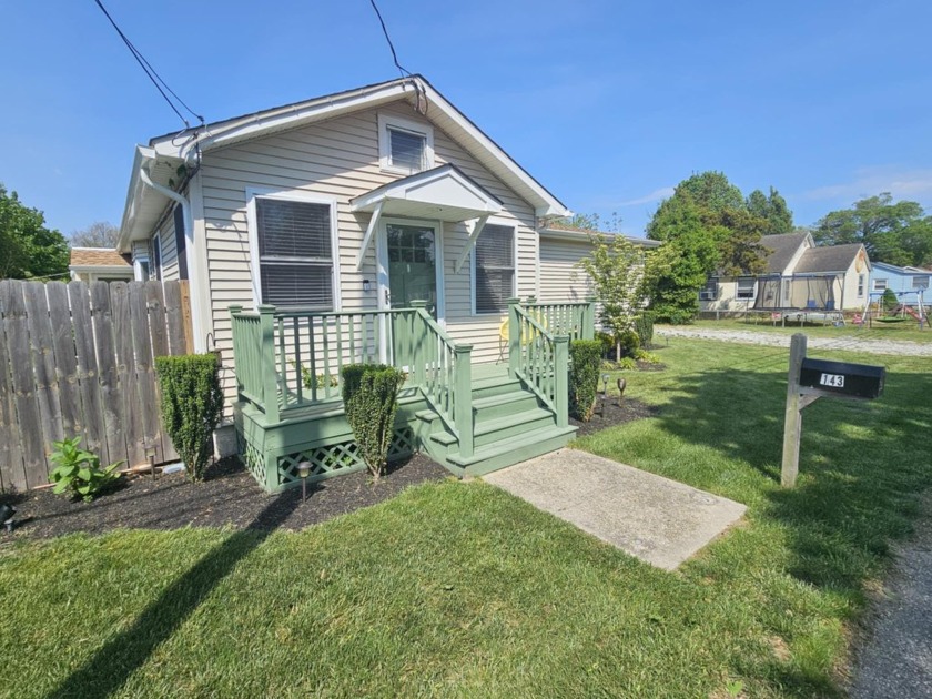 Step through the front door and be instantly captivated by the - Beach Home for sale in Villas, New Jersey on Beachhouse.com