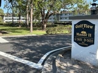 A WONDERFUL Location In The Heart Of Naples! Welcome To Your - Beach Condo for sale in Naples, Florida on Beachhouse.com