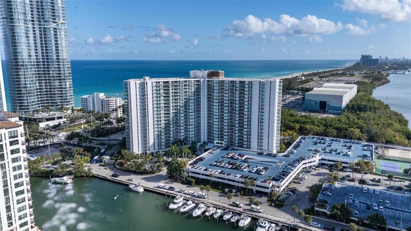 Embrace a sophisticated coastal lifestyle at Arlen House in - Beach Condo for sale in Aventura, Florida on Beachhouse.com