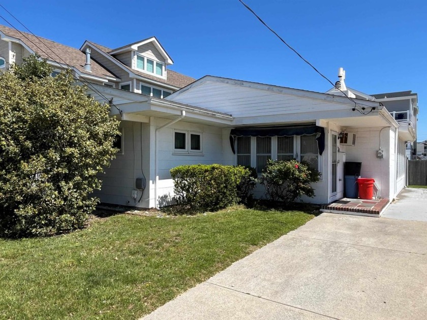 Located Just ONE Short Block to the Beach in Wildwood Crest - Beach Home for sale in Wildwood Crest, New Jersey on Beachhouse.com