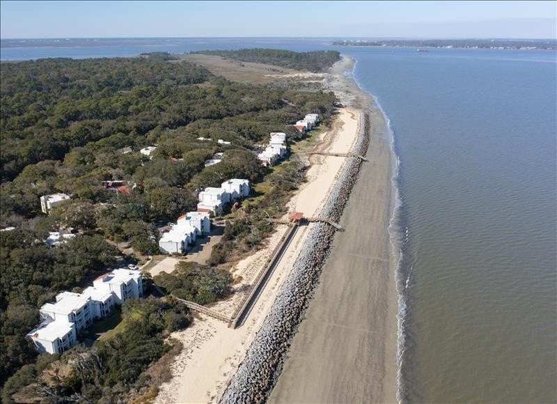Charming and recently renovated, this ground floor Villas by the - Beach Condo for sale in Jekyll Island, Georgia on Beachhouse.com