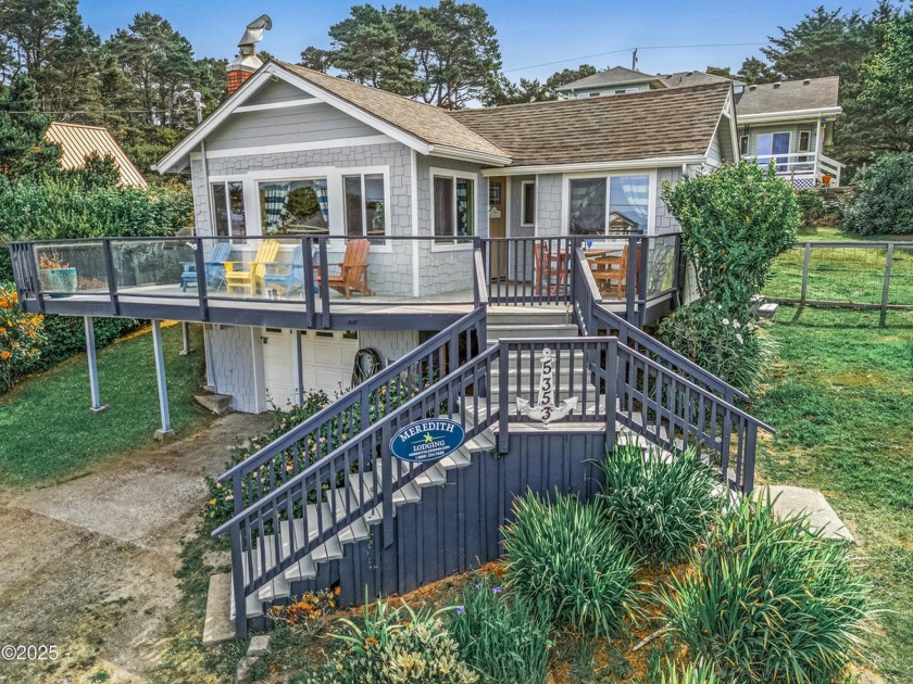Cozy Beach Cottage with Ocean Views - Just One Block from the - Beach Home for sale in Waldport, Oregon on Beachhouse.com