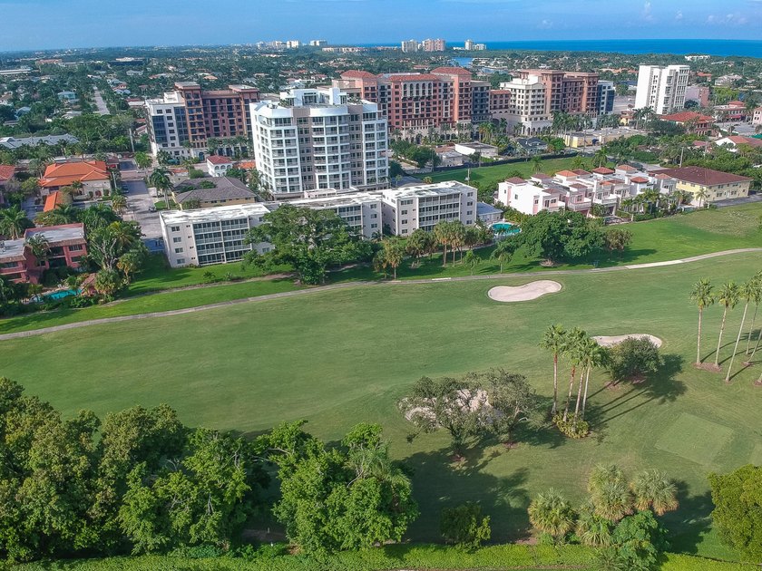 This is a gorgeous Penthouse unit overlooking Boca Raton Resort - Beach Condo for sale in Boca Raton, Florida on Beachhouse.com