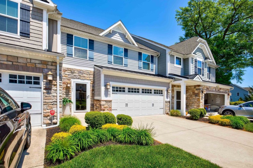 Welcome to the Fairways at Laguna Oaks, a luxury golf course low - Beach Condo for sale in Cape May Court House, New Jersey on Beachhouse.com