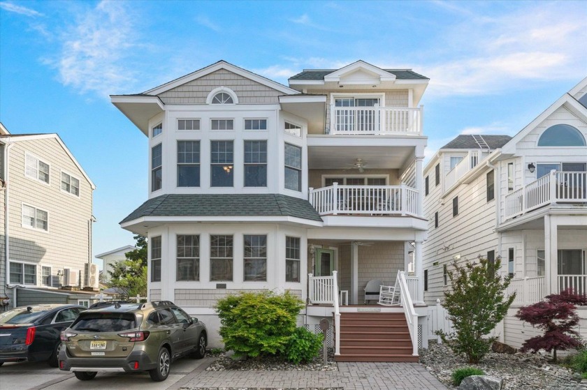 Welcome to 712 Sunrise Drive, a single-family home in the heart - Beach Home for sale in Avalon, New Jersey on Beachhouse.com