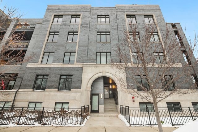 Experience luxury living in this fabulous, high-end corner - Beach Condo for sale in Chicago, Illinois on Beachhouse.com