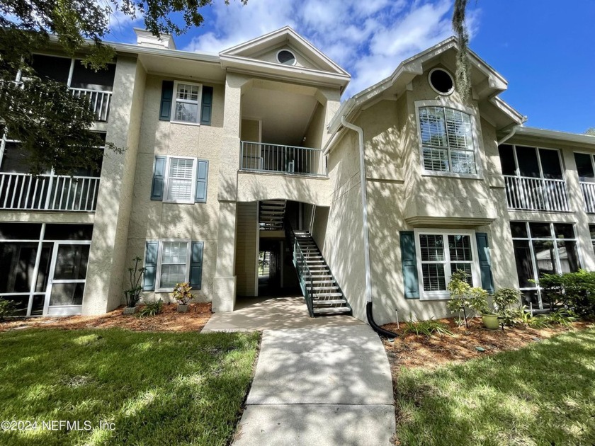 This top-floor, 3-bedroom, 2-bathroom condo offers serene living - Beach Condo for sale in Ponte Vedra Beach, Florida on Beachhouse.com