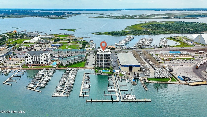 Rare opportunity to own in Leeward Harbor! Beautiful 2-bedroom - Beach Condo for sale in Morehead City, North Carolina on Beachhouse.com