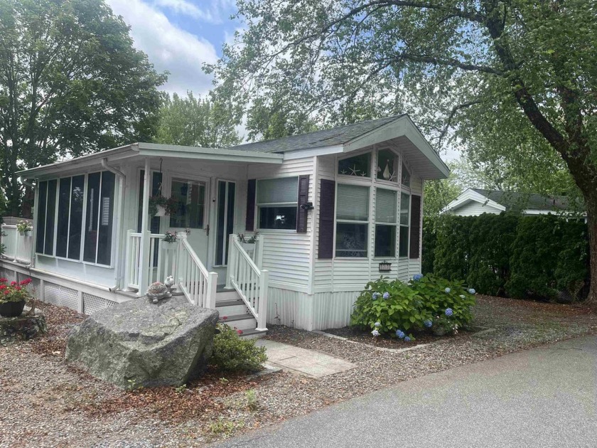Welcome to Meadowstone! a beautifully remodeled mobile home - Beach Home for sale in Seabrook, New Hampshire on Beachhouse.com