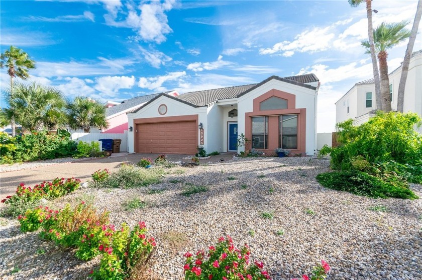 Nestled on the desirable Dasmarinas cul-de-sac, this stunning - Beach Home for sale in Corpus Christi, Texas on Beachhouse.com