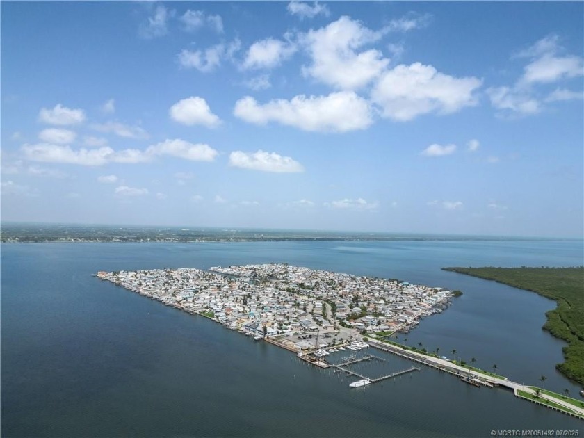 Welcome to Paradise !! This Lot Faces south on Sought after - Beach Lot for sale in Jensen Beach, Florida on Beachhouse.com