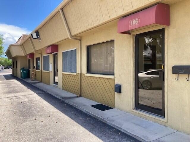 Buy or lease. Rare C5 zoned commercial condo for business, car - Beach Commercial for sale in Marco Island, Florida on Beachhouse.com