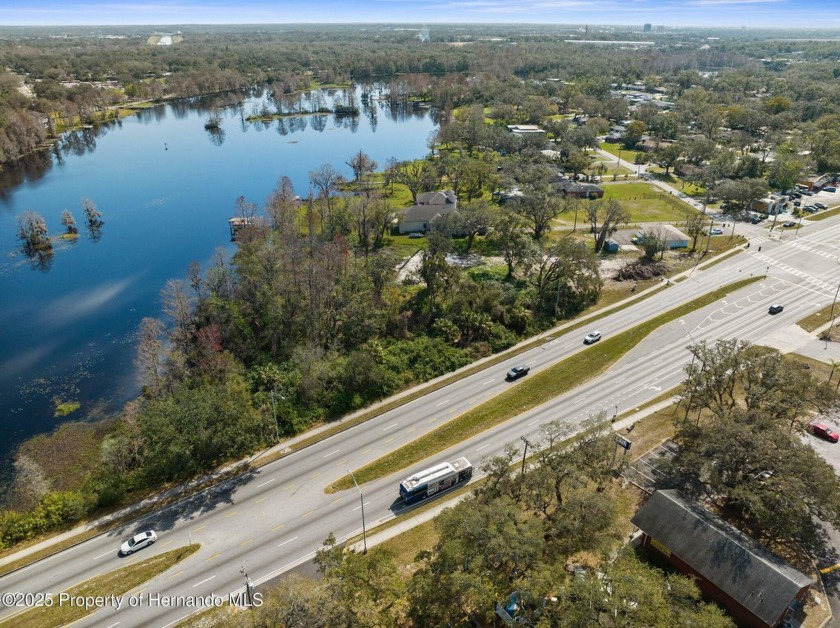 Whether you envision a charming riverside residence or a - Beach Lot for sale in Tampa, Florida on Beachhouse.com