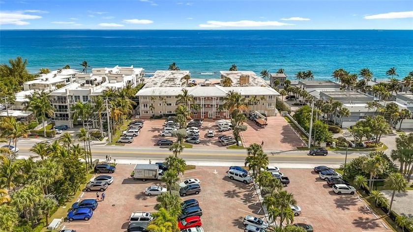 Coastal Living with Direct Beach Access. This beautifully - Beach Condo for sale in Hillsboro Beach, Florida on Beachhouse.com