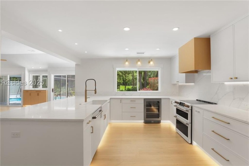 Like NEW construction without the hassles of building! This - Beach Home for sale in Hilton Head Island, South Carolina on Beachhouse.com
