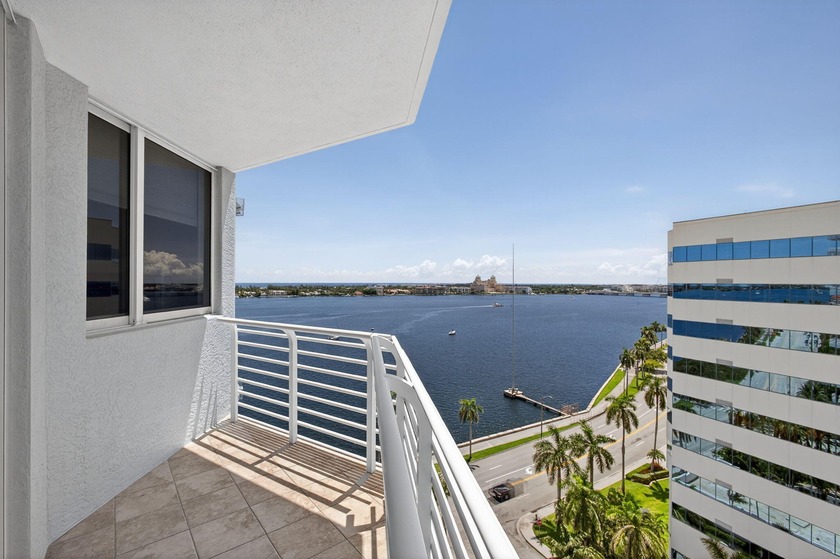 Waterfront residence directly off Flagler Drive with a rarely - Beach Condo for sale in West Palm Beach, Florida on Beachhouse.com