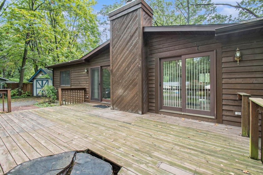 Pleasant mid-century ranch on large lot ready to move in and - Beach Home for sale in New Buffalo, Michigan on Beachhouse.com