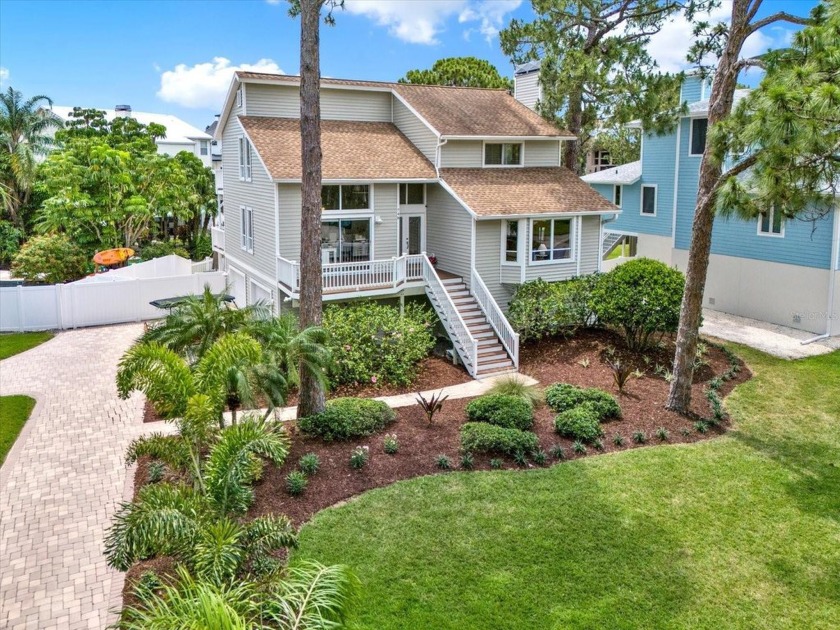 Welcome to your dream home in St. Joseph Sound Estates, a - Beach Home for sale in Palm Harbor, Florida on Beachhouse.com
