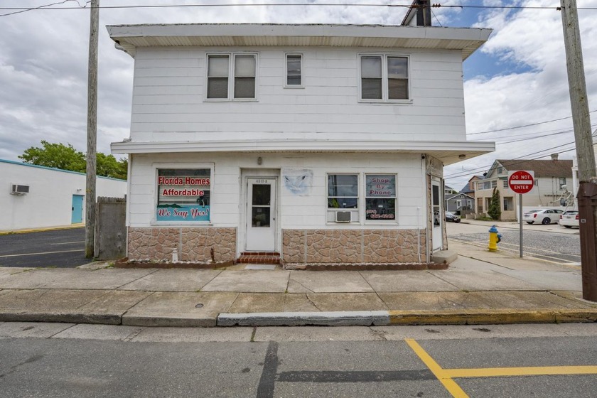 Welcome to 4517 Park Blvd - a unique multi-family/mixed-use - Beach Commercial for sale in Wildwood, New Jersey on Beachhouse.com