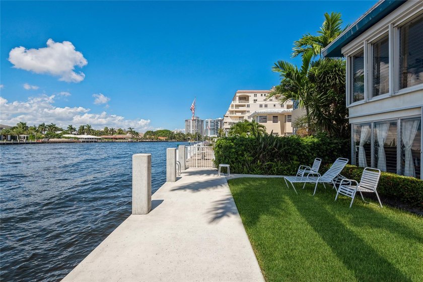 Up close Intracoastal views with a boat parade every day - Beach Condo for sale in Fort Lauderdale, Florida on Beachhouse.com